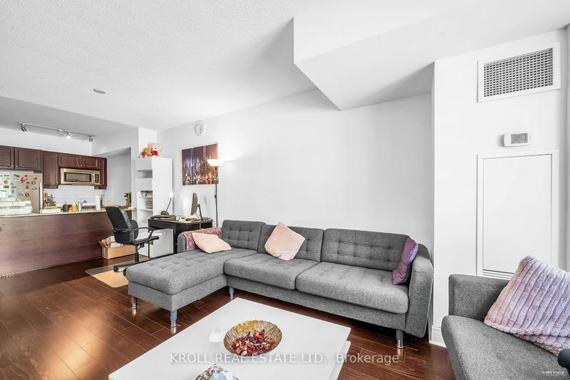  209 - 701 Sheppard Ave W Toronto, M3H 0B2 | Image 3