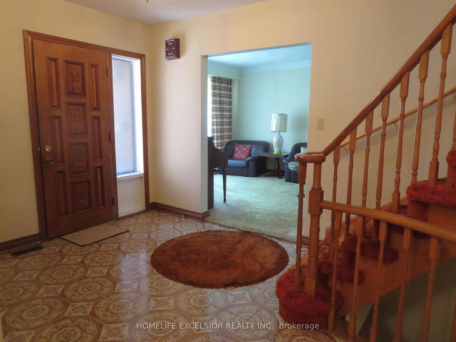 Listing Image 4
