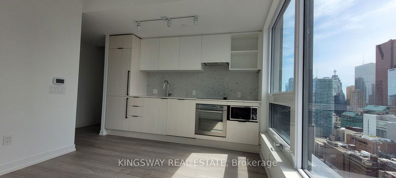 home for lease on 3612-82 Dalhousie Street