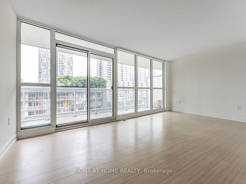 home for lease on 815-75 Queens Wharf Road