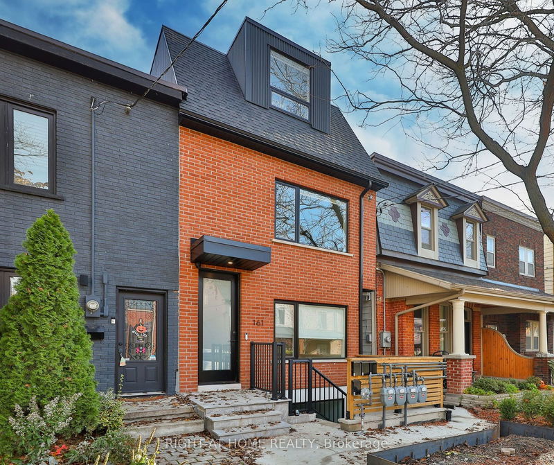 home for lease on 2-161 Lisgar Street
