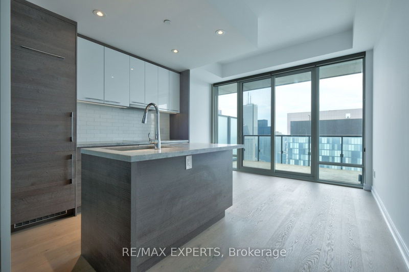  3509 - 488 University Ave  Toronto, M5G 0C1 | Image 5