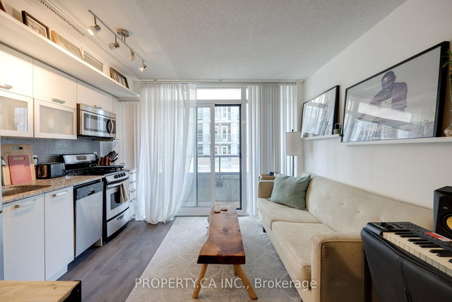 730W - 36 Lisgar Street