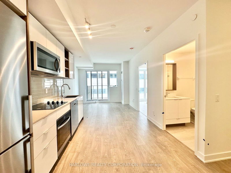 home for lease on 1030-543 Richmond Street W