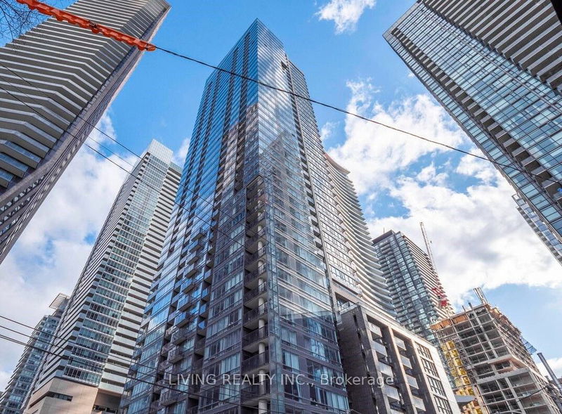 home for lease on 716-295 Adelaide Street W