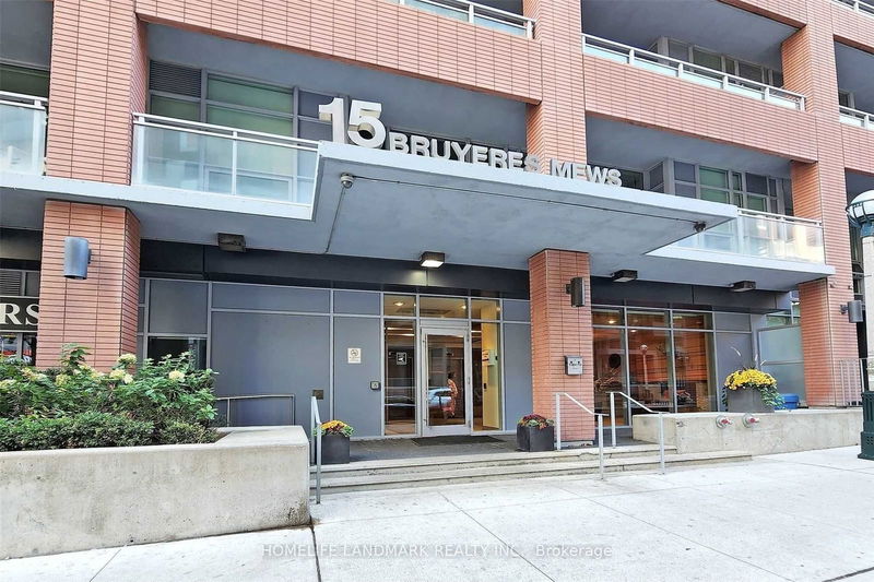 home for lease on 513-15 Bruyeres Mews