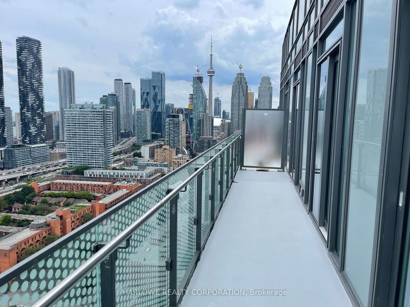 home for lease on PH3026-135 Lower Sherbourne Street