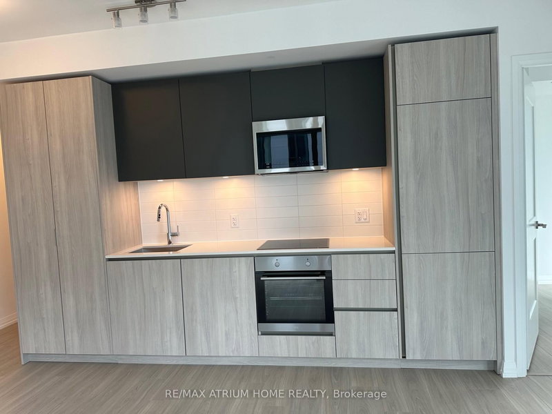 3703 - 8 Widmer St, Toronto, M5V 0W6 | Image 2