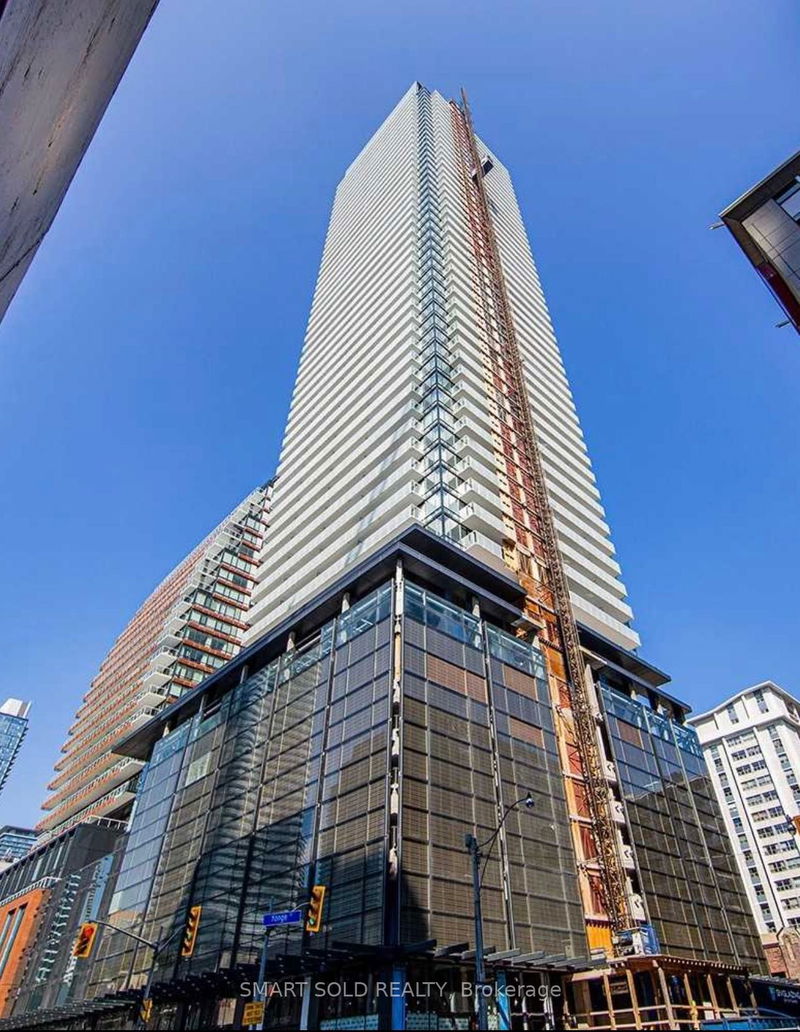 home for lease on 1105-501 Yonge Street