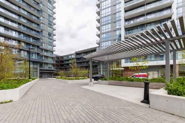  318 - 38 Forest Manor Rd  Toronto, M2J 1M1 | Image 3