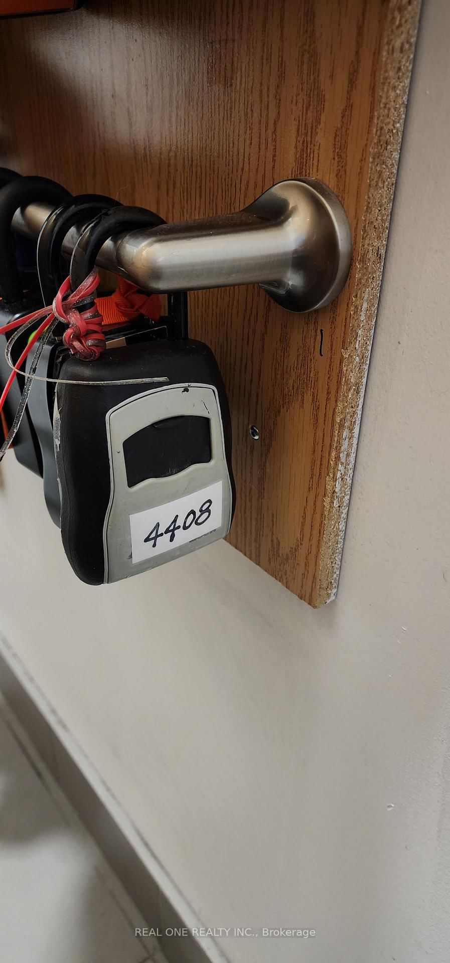 Listing Image 33