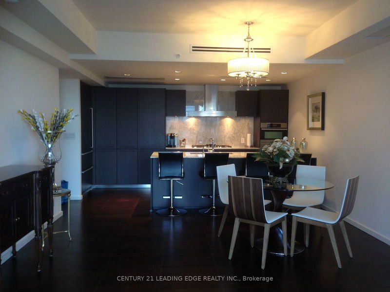  4608 - 180 University Ave  Toronto, M5H 0A2 | Image 2