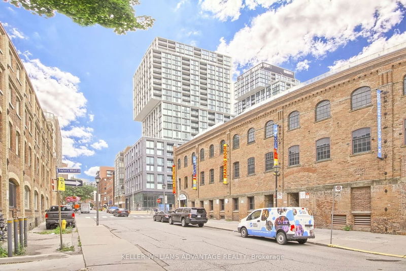 home for lease on 1808-158 Front Street E