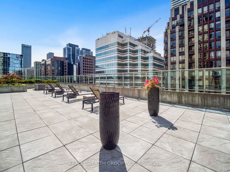  2113 - 8 Park Rd  Toronto, M4W 3S5 | Image 31