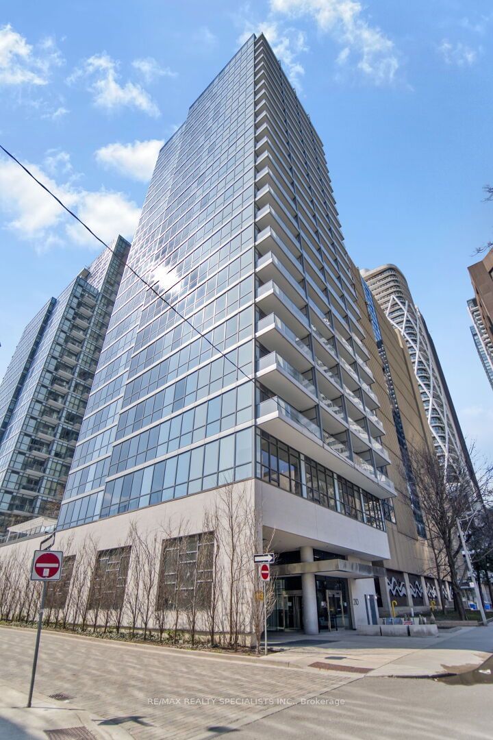  605 - 210 Simcoe St  Toronto, M5T 0A9 | Image 3