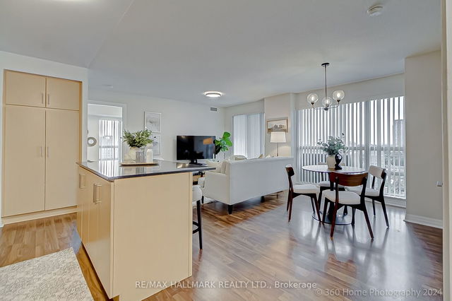 1111 - 30 Herons Hill Way
