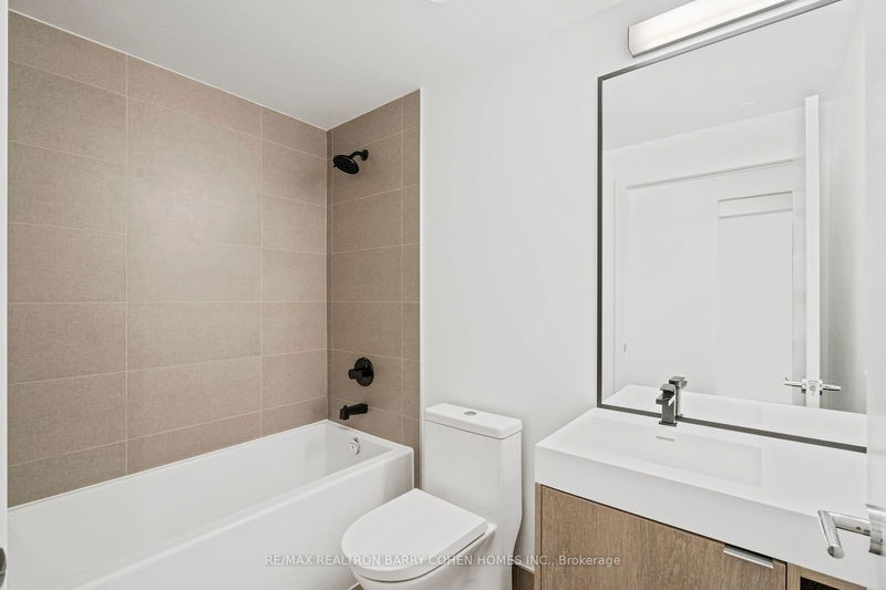  212 - 250 Lawrence Ave W Toronto, M5M 1B2 | Image 4