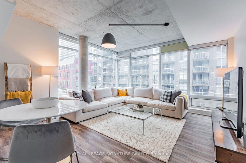 home for lease on 308-333 Adelaide Street E