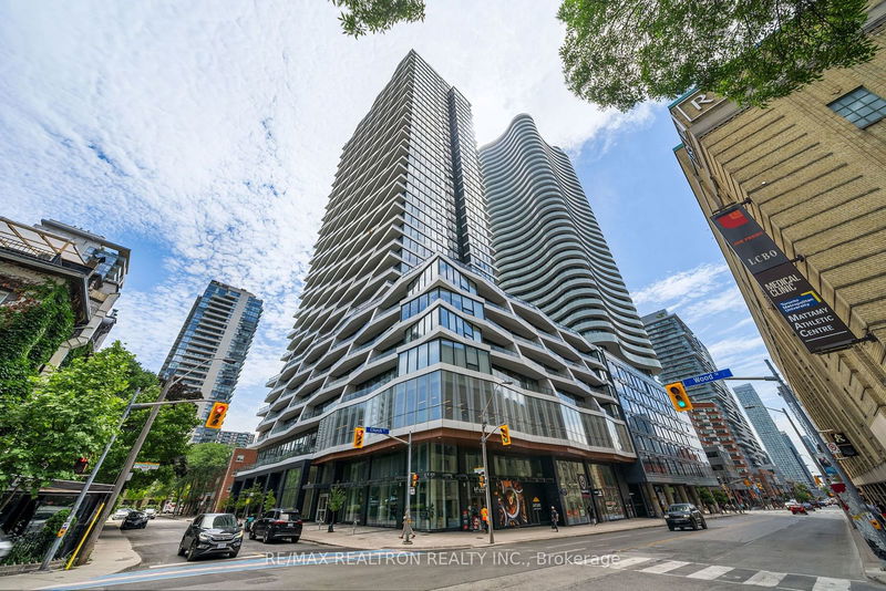  3110 - 85 Wood St  Toronto, M4Y 0E8 | Image 1