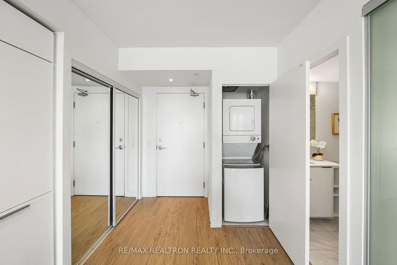  3110 - 85 Wood St  Toronto, M4Y 0E8 | Image 23