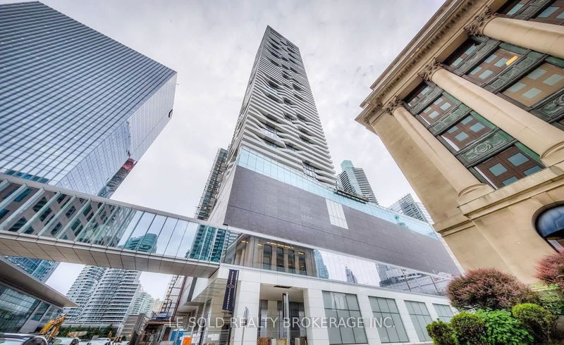 home for lease on 3802-100 Harbour Street