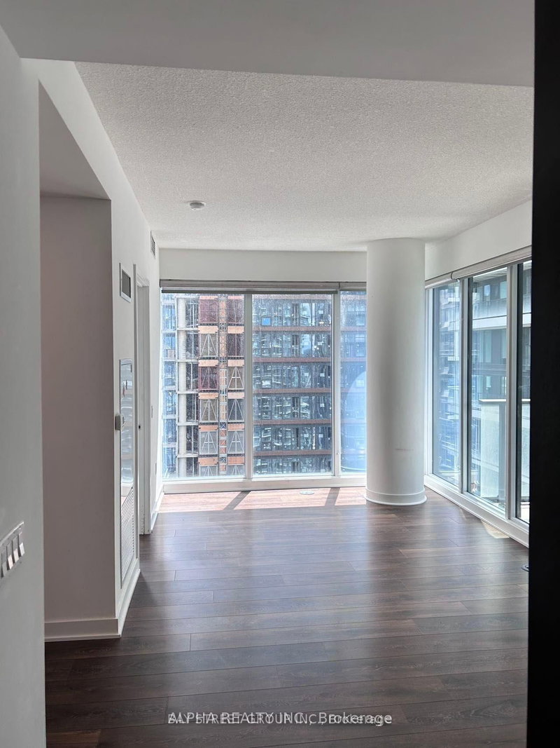 4002 - 125 BLUE JAYS Way, Toronto, M5V 0N5 | Image 2