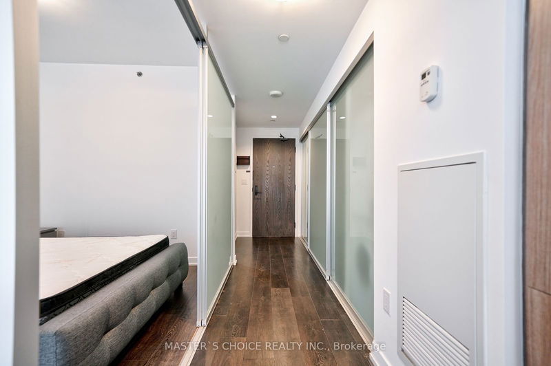  2307 - 426 University Ave  Toronto, M5G 1S9 | Image 11