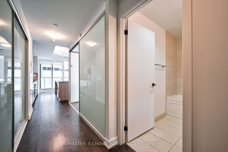  2307 - 426 University Ave  Toronto, M5G 1S9 | Image 24