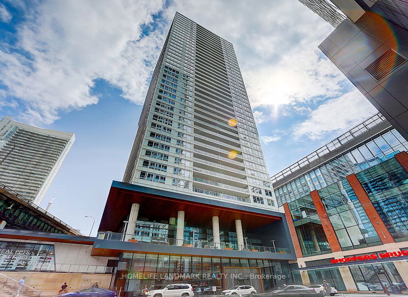 home for lease on 601-17 Bathurst Street