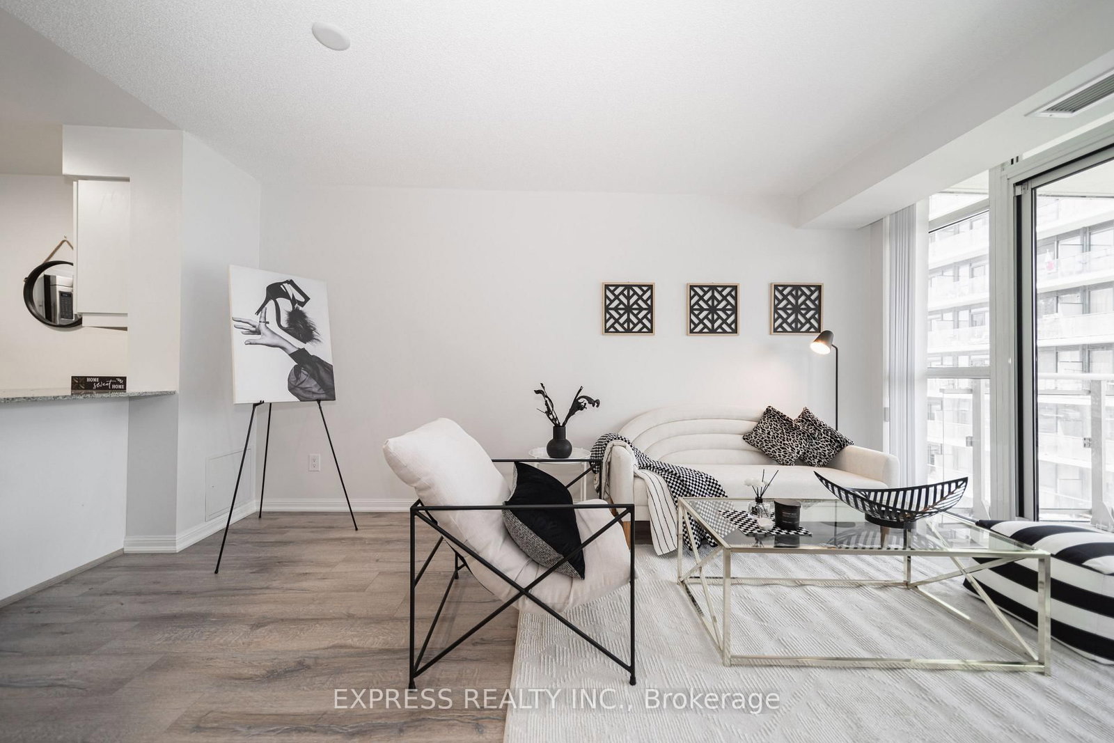 Listing Image 20