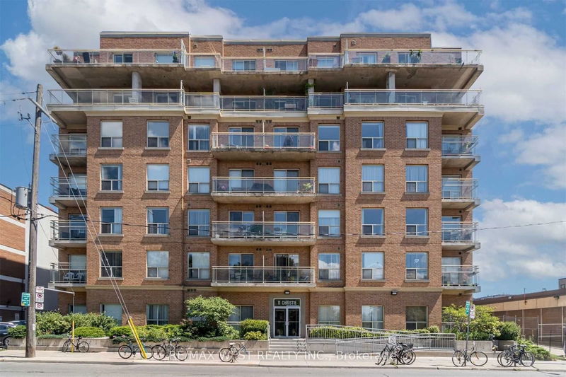 home for lease on 206-11 Christie Street