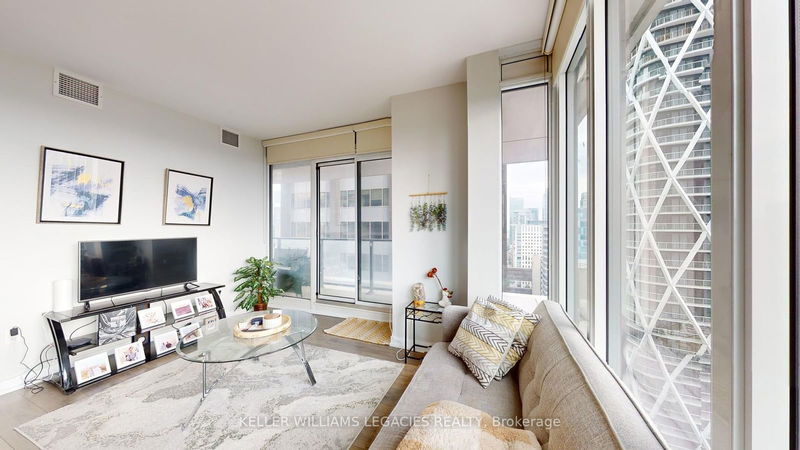  2503 - 426 University Ave  Toronto, M5G 1S9 | Image 5