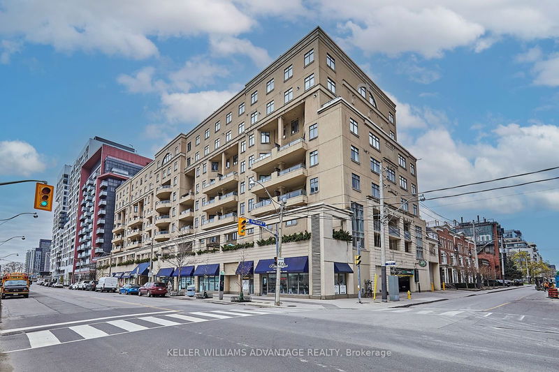 home for lease on 423-550 Front Street W