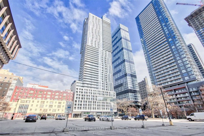 home for lease on 1630-251 Jarvis Street