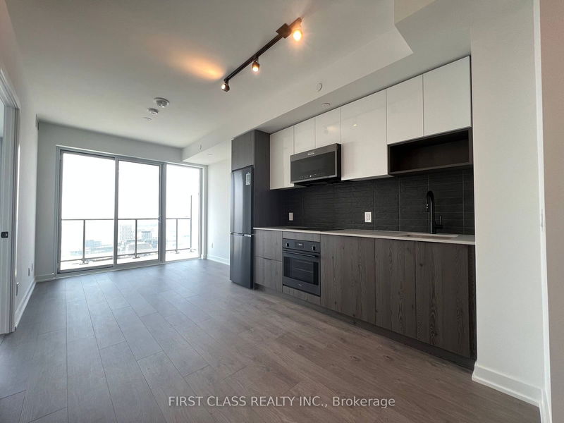 home for lease on 3703-5 Defries Street