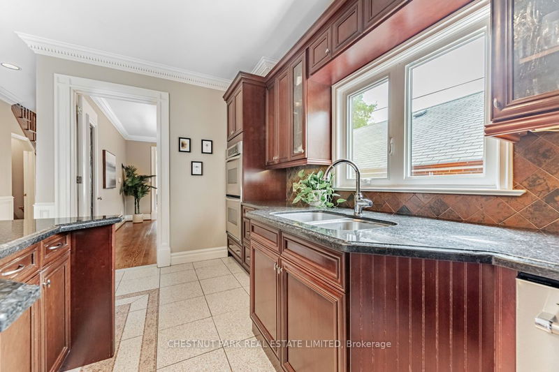 384 Winnett Ave  Toronto, M6C 3M1 | Image 10