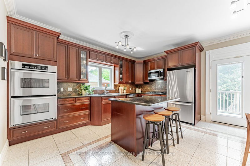 384 Winnett Ave  Toronto, M6C 3M1 | Image 11