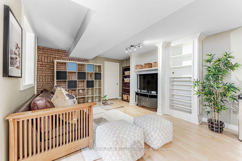 384 Winnett Ave  Toronto, M6C 3M1 | Image 30