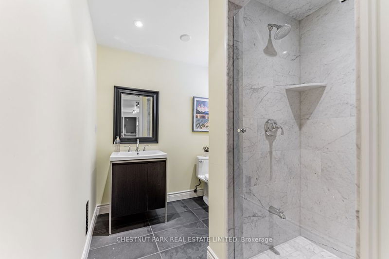 384 Winnett Ave  Toronto, M6C 3M1 | Image 31