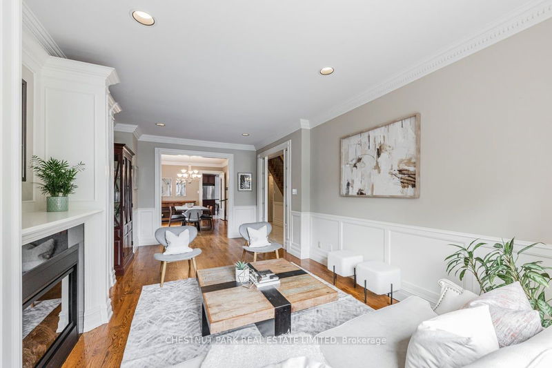 384 Winnett Ave  Toronto, M6C 3M1 | Image 5