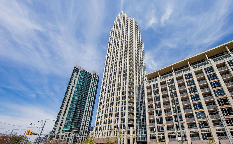 home for lease on 1714-628 Fleet Street