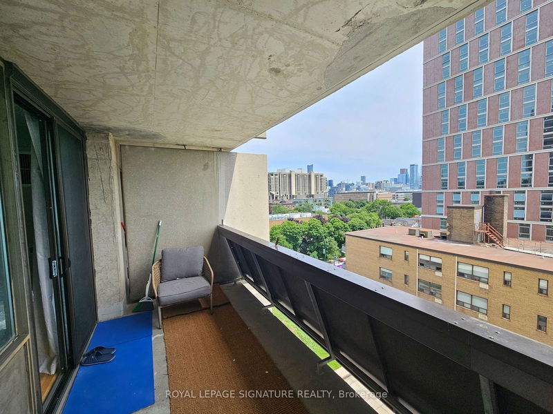  805 - 720 Spadina Ave  Toronto, M5S 2T9 | Image 6