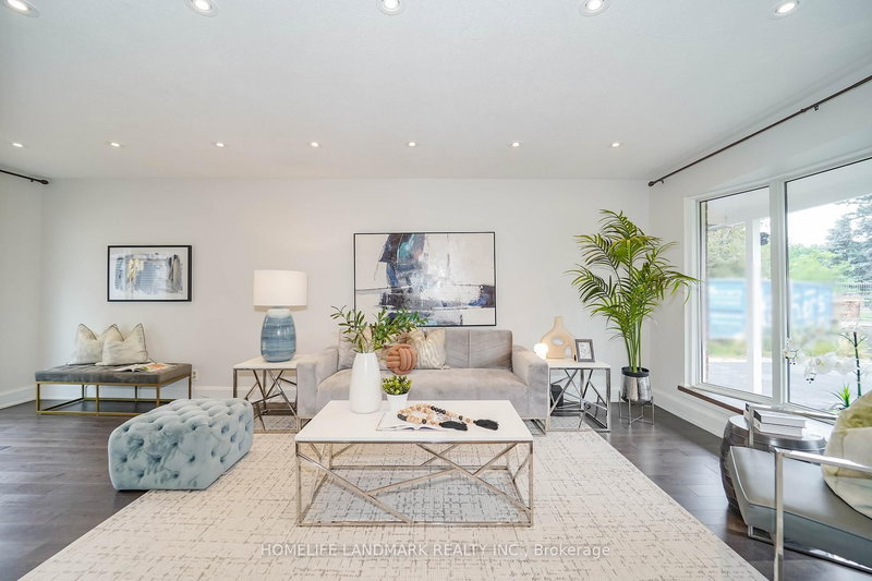 80 Kingslake Rd, Toronto, M2J 3E5 | Image 2