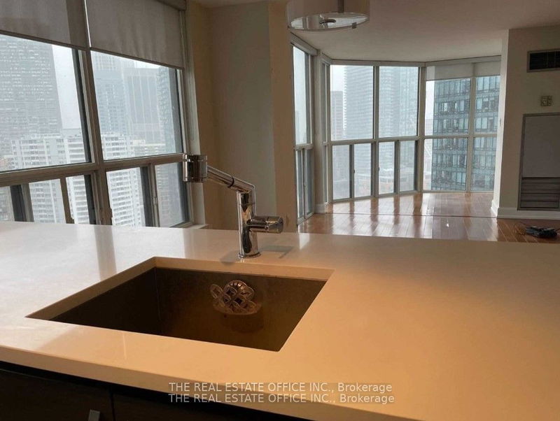 home for lease on 2705-24 Wellesley Street W
