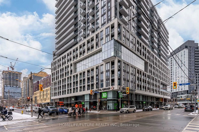home for lease on 406-251 JARVIS Street