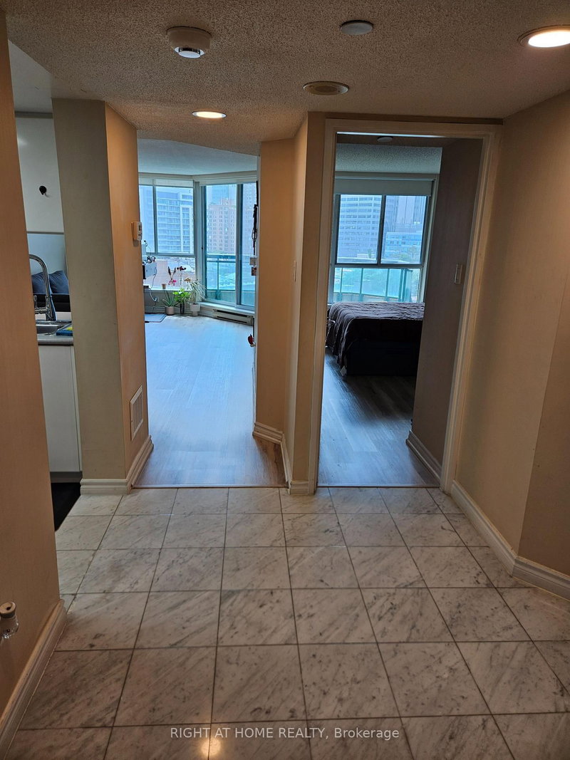 Room1