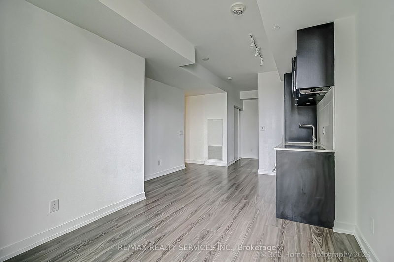  1719 - 20 Edward St  Toronto, M5G 1C9 | Image 16