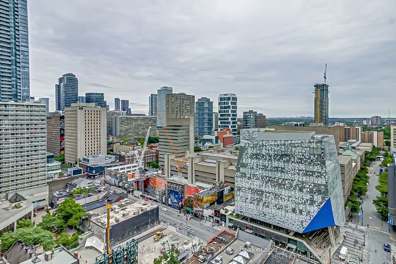  1719 - 20 Edward St  Toronto, M5G 1C9 | Image 22