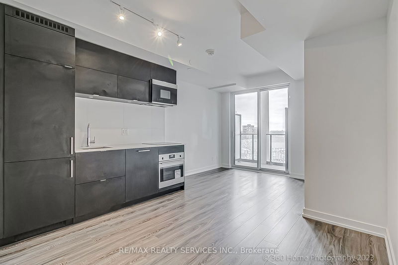  1719 - 20 Edward St  Toronto, M5G 1C9 | Image 4