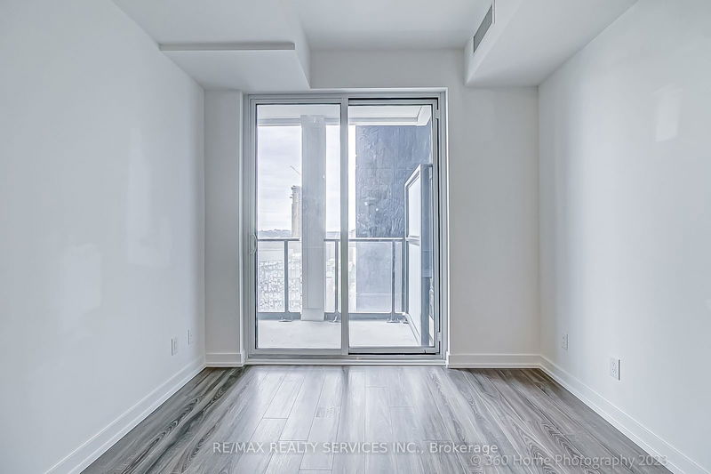  1719 - 20 Edward St  Toronto, M5G 1C9 | Image 9